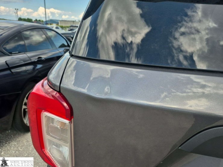 2021-ford-explorer-image-21