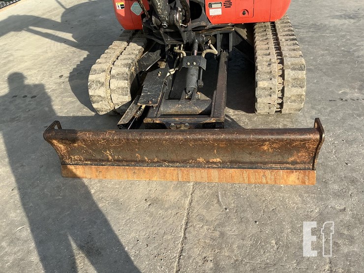 2015-kubota-kx040-4-image-13