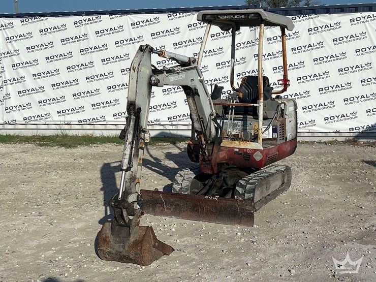 2006-takeuchi-tb016-image-1