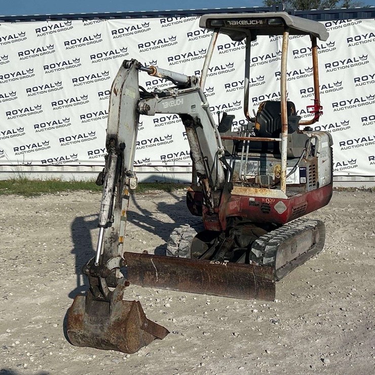 2006 TAKEUCHI TB016