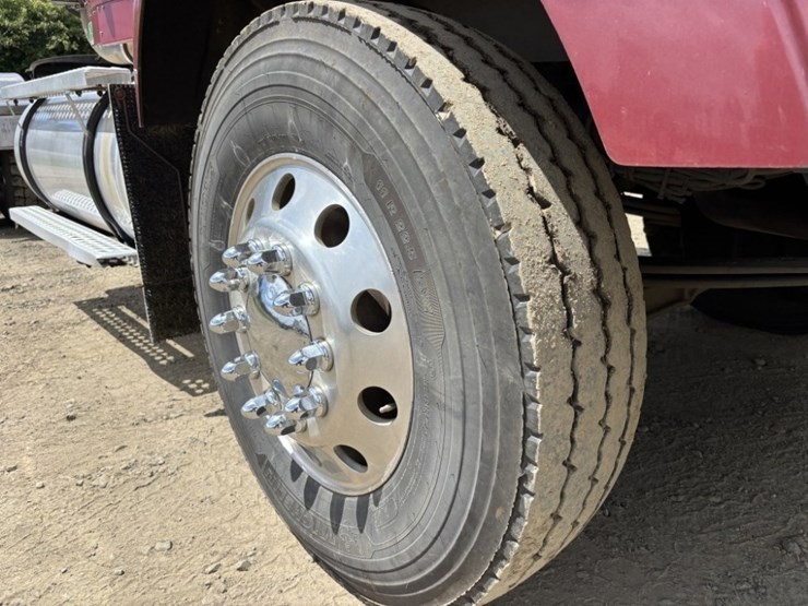 2010-kenworth-t800-image-14
