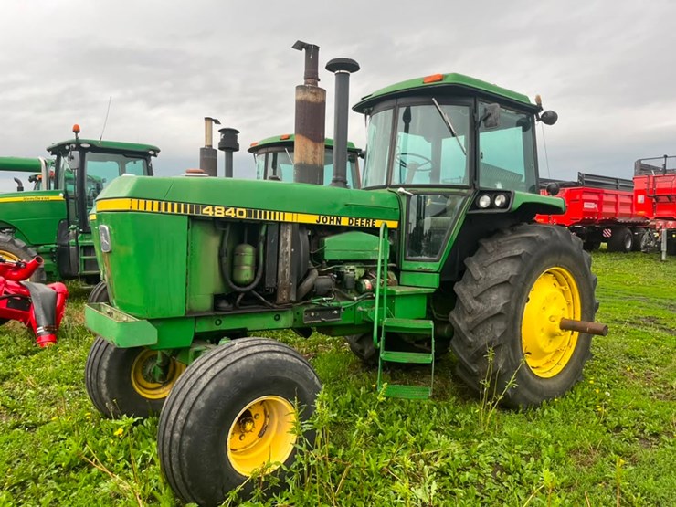 john-deere-4840-image-1