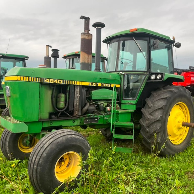 JOHN DEERE 4840