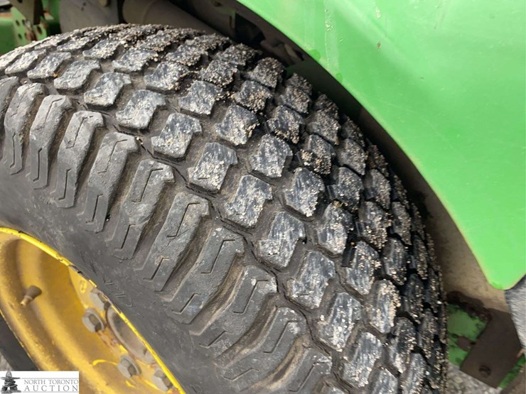 2010-john-deere-1445-image-17