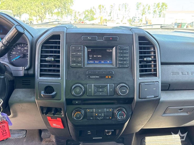 2017-ford-f250-image-13