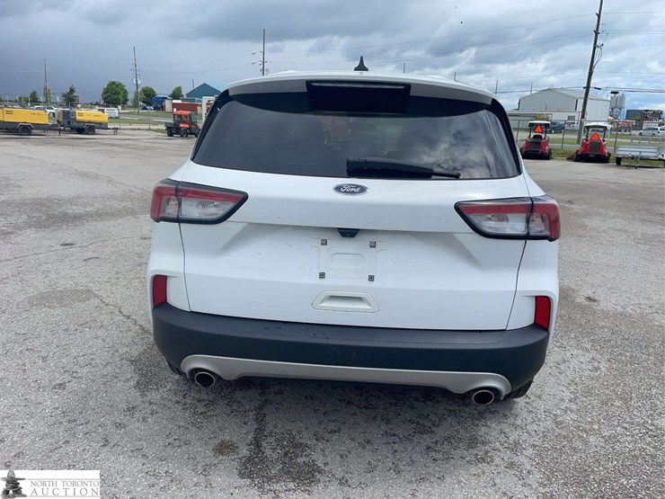 2021-ford-escape-image-6