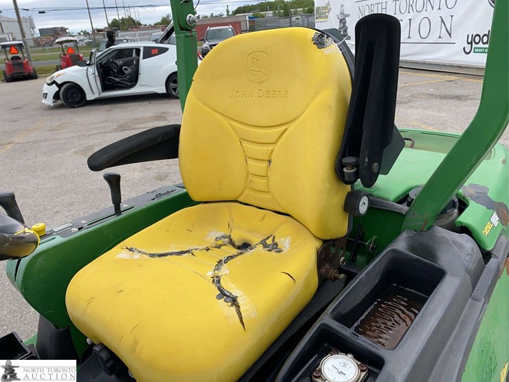 2010-john-deere-1445-image-10