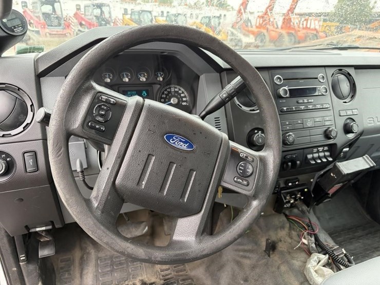 2016-ford-f350-xl-image-17