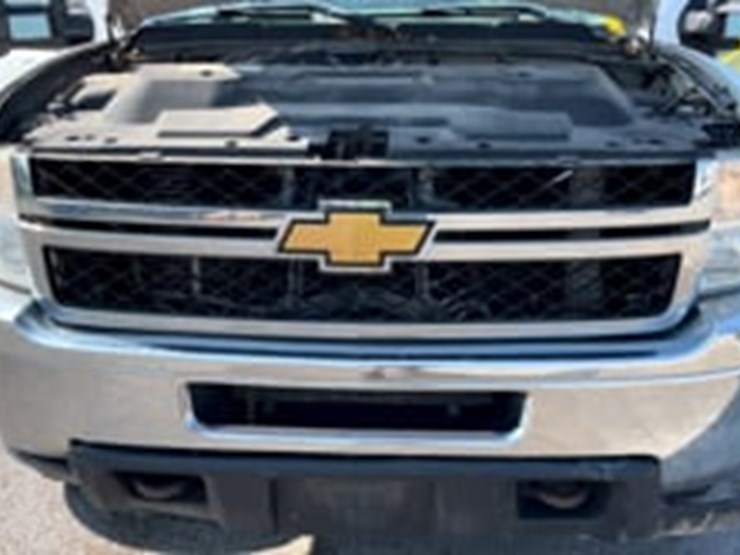 2012-chevrolet-silverado-3500hd-image-9