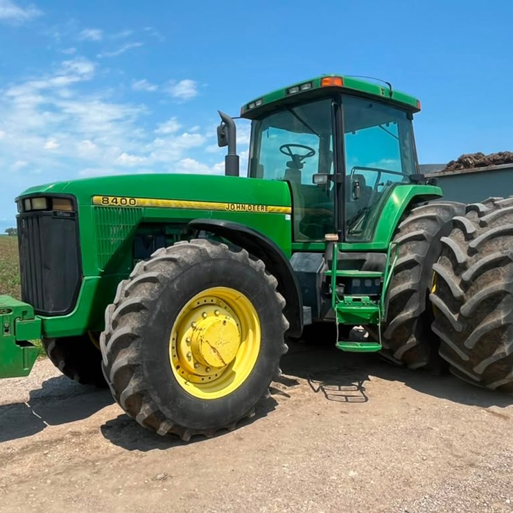 JOHN DEERE 8400