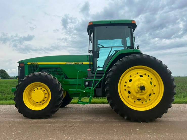 john-deere-8300-image-4