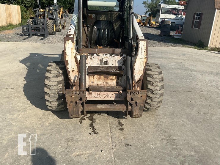 2005-bobcat-s300-image-9
