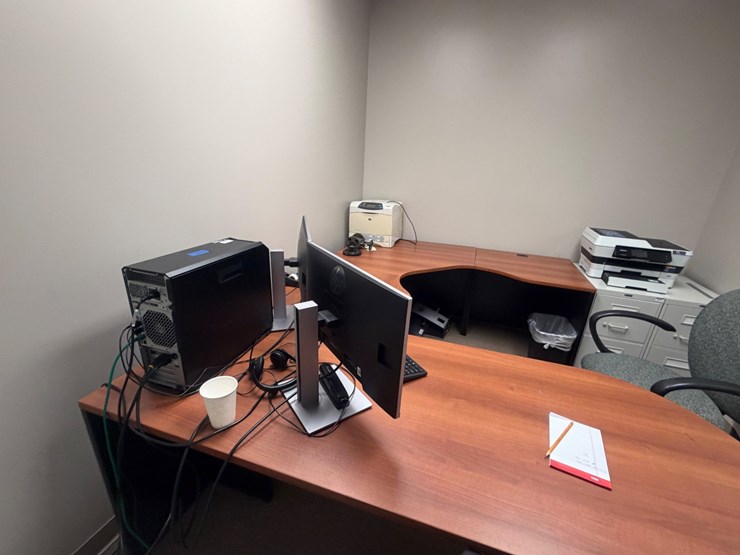 #3542-•-lot-of-office-furniture-|-located-in-st.-rose,-la-image-11