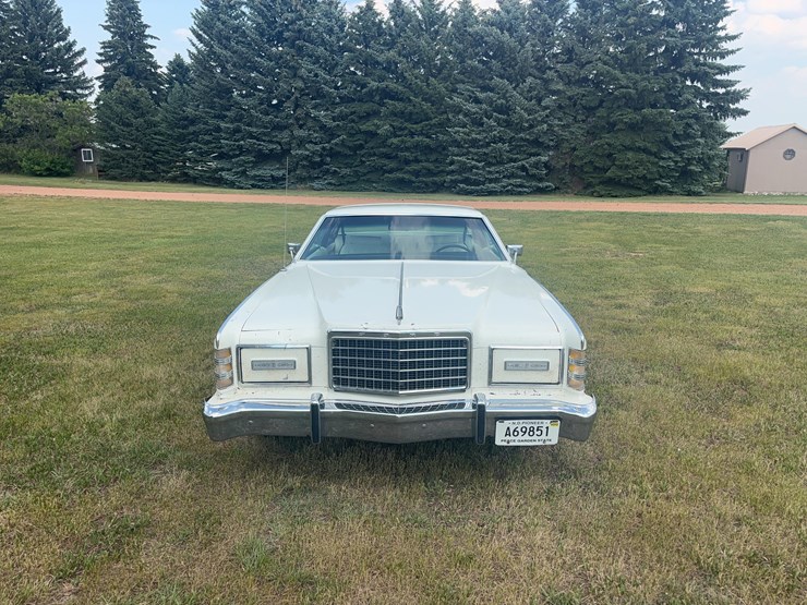1976-ford-ltd-landau-image-2