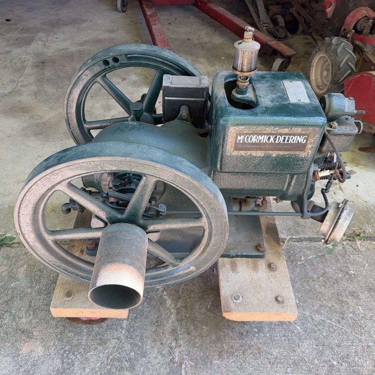 McCormick Deering 1/2 HP Engine
