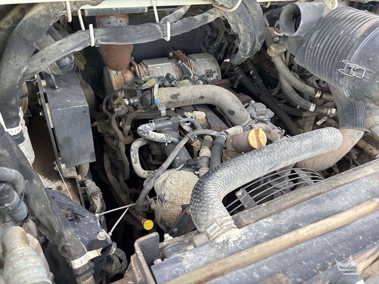 2019-takeuchi-tl10v2-image-15