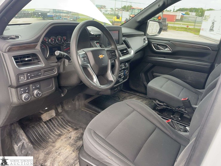 2022-chevrolet-tahoe-image-10