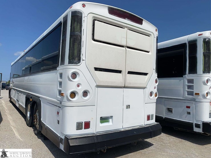 non-operable-2010-motor-coach-industries-d4500-t/a-passenger-wheelchair-accessible-bus-image-7