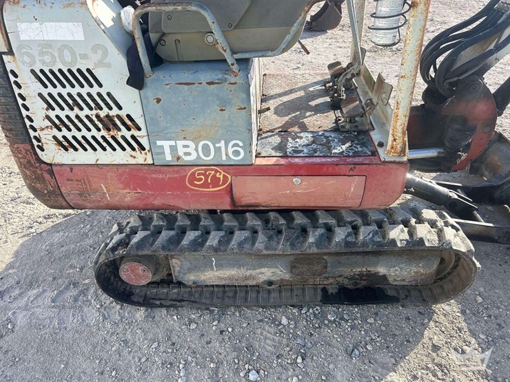 2006-takeuchi-tb016-image-17