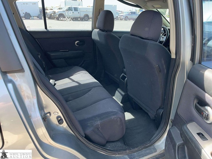 2007-nissan-versa-1.8-s-4dr-hatchback-(1.8l-i4-4a)-image-20