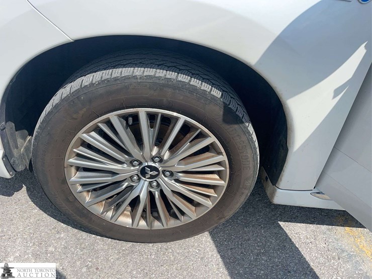 2022-mitsubishi-outlander-image-24
