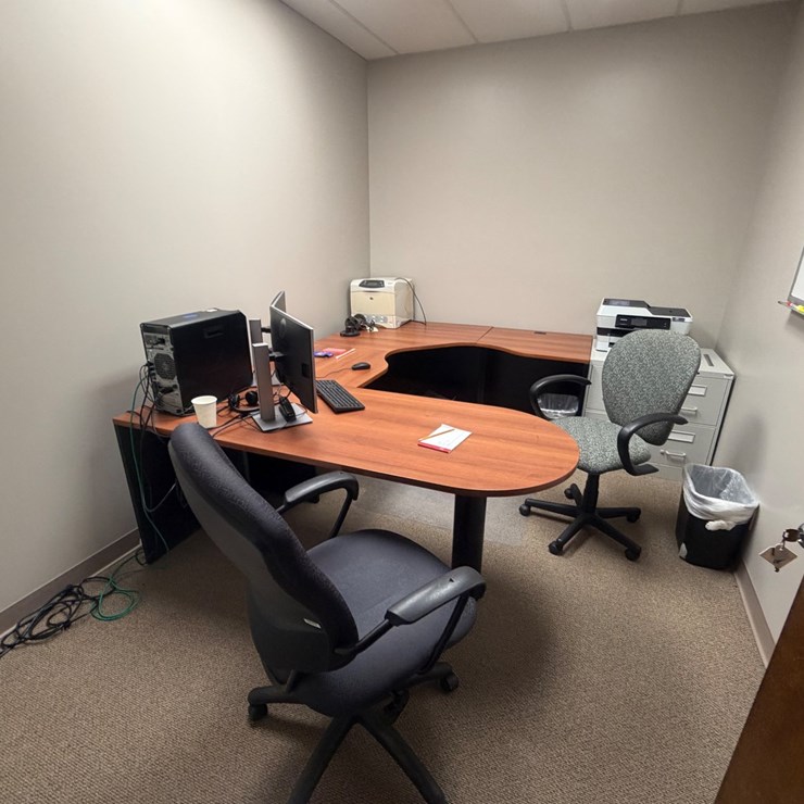 #3542 • LOT OF OFFICE FURNITURE | Located in St. Rose, LA