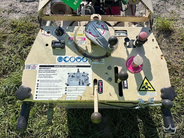 edco-ss-24-24h-24in-self-propelled-concrete-saw-image-22