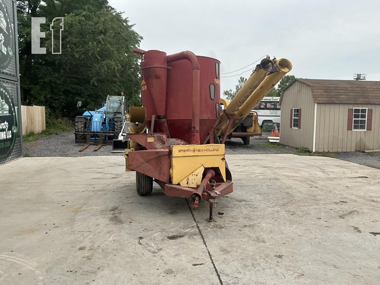 new-holland-355-image-7