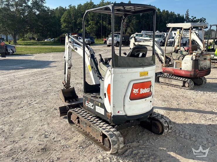 2020-bobcat-e20-image-3