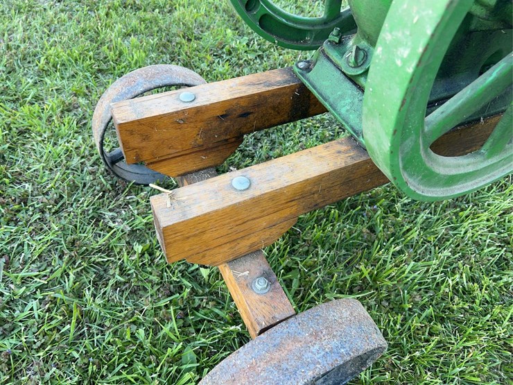john-deere-e-1-1/2hp-image-23