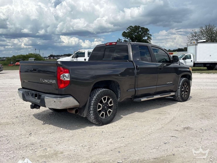 2014-toyota-tundra-image-3