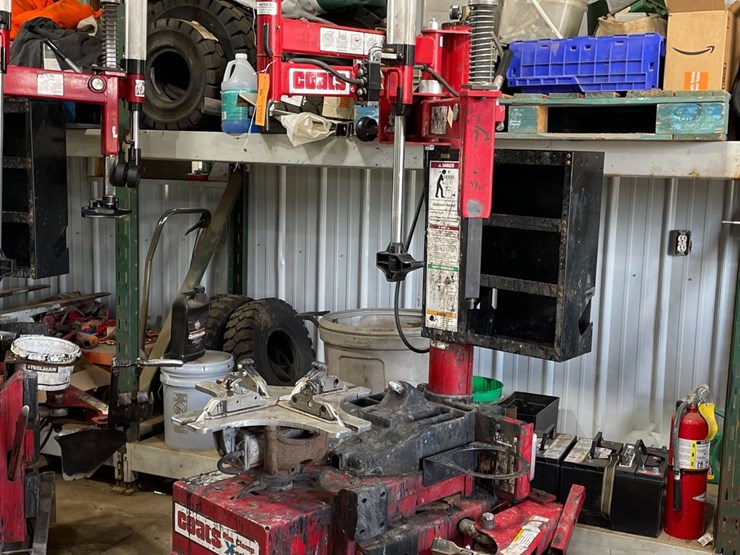 #6071-•-coats-shop-tire-changer-image-2