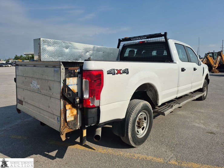 2017-ford-f350-image-5