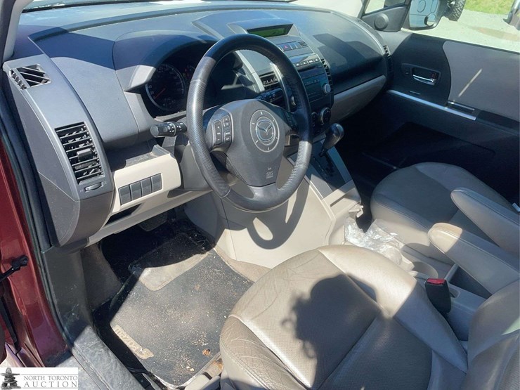 2009-mazda-mazda5-image-11