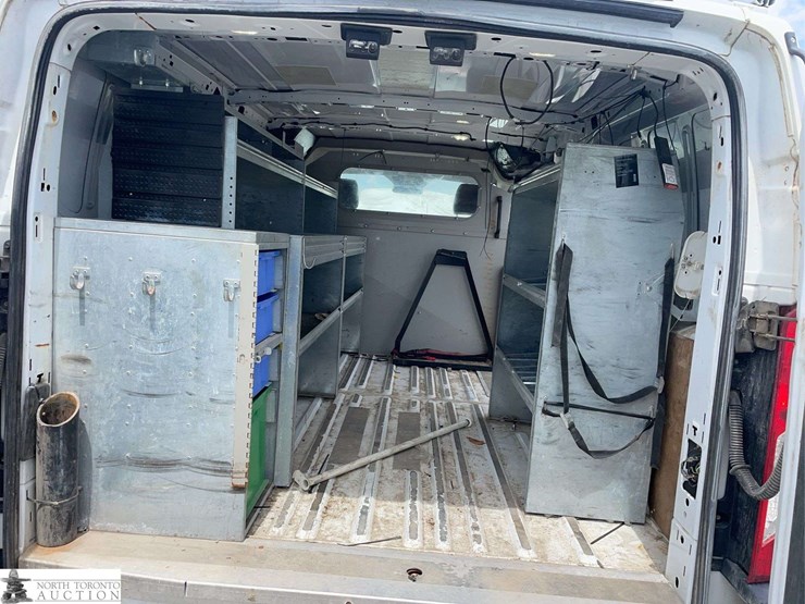2016-ford-transit-image-19