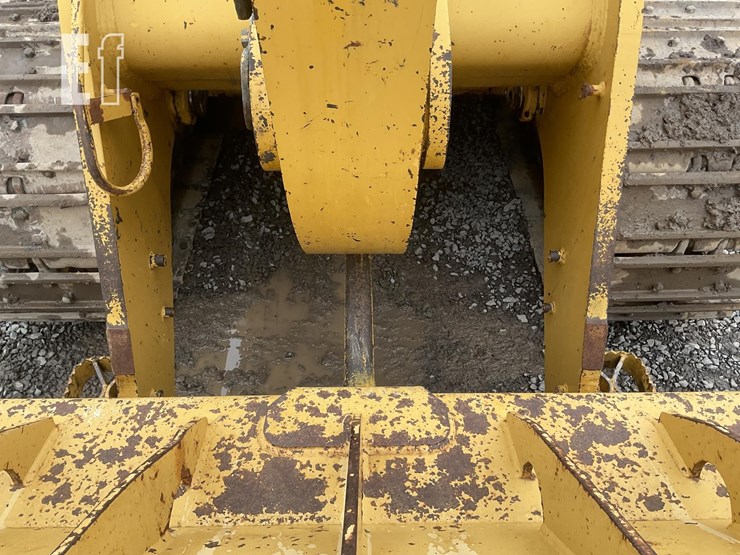2005-caterpillar-953c-image-12