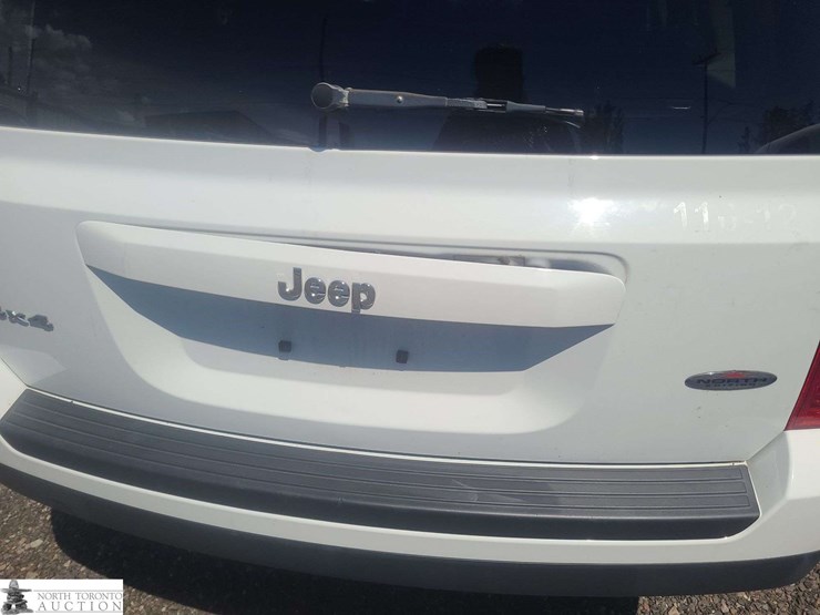2012-jeep-patriot-image-27