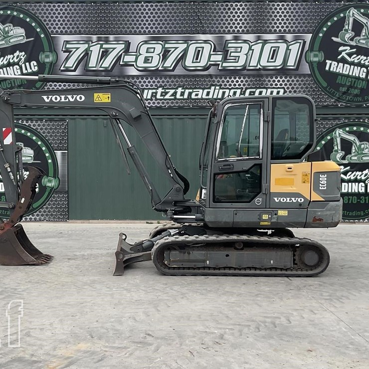 2017 VOLVO EC60E