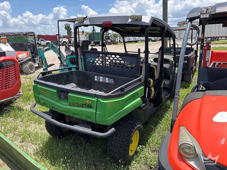 2017-john-deere-gator-image-4