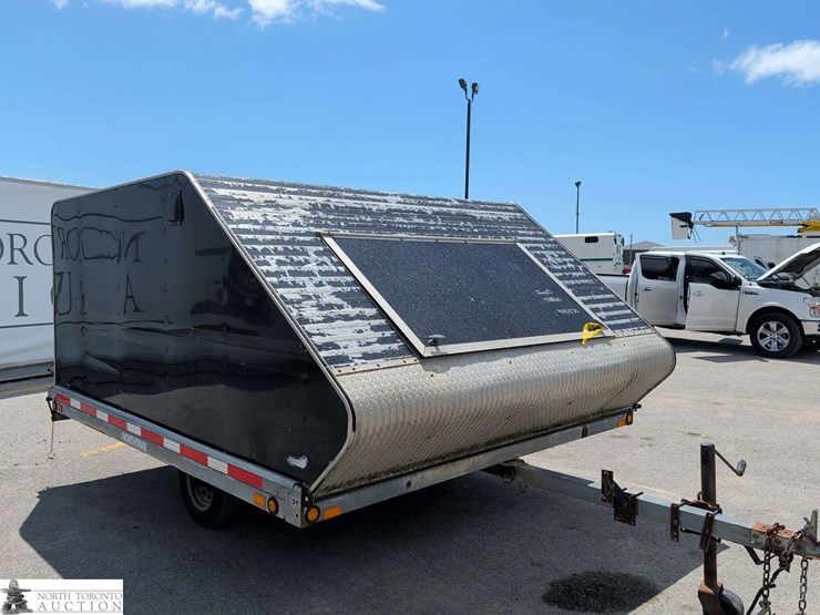 2011-l&b-moore-s/a-enclosed-trailer-image-7