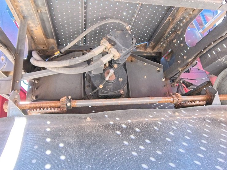 2012-massey-ferguson-9520-image-79