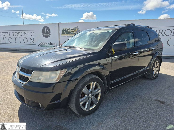 2010-dodge-journey-image-1