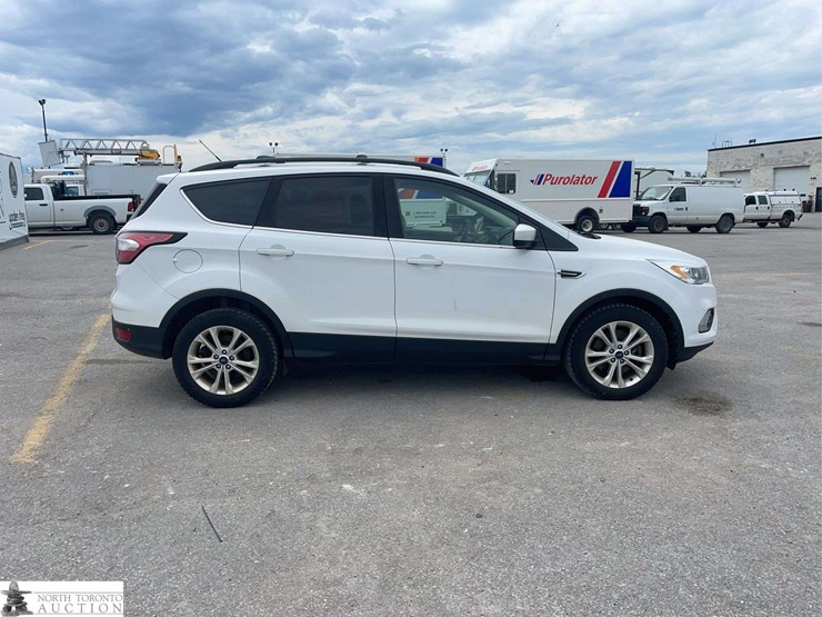 2017-ford-escape-image-4