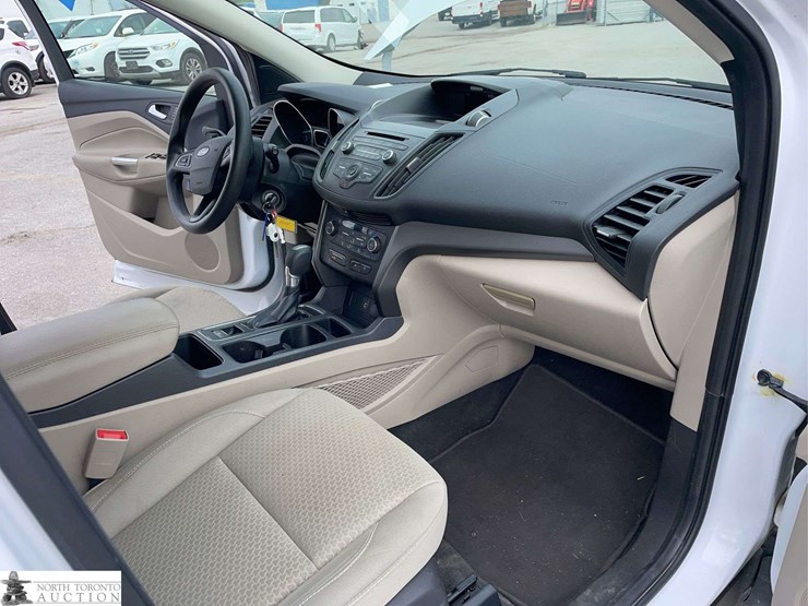 2017-ford-escape-image-18