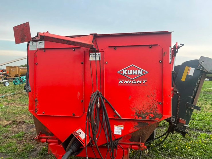 kuhn-knight-3130-image-11