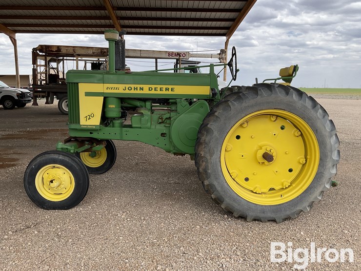 1958-john-deere-720-image-8