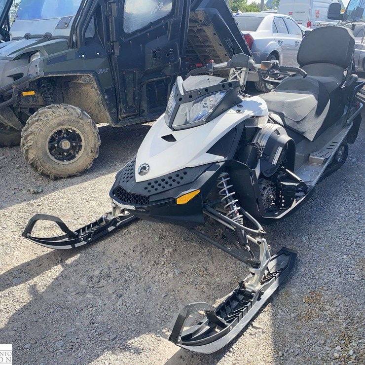 Non-Operable 2014 Ski-Doo Grand Touring Sport