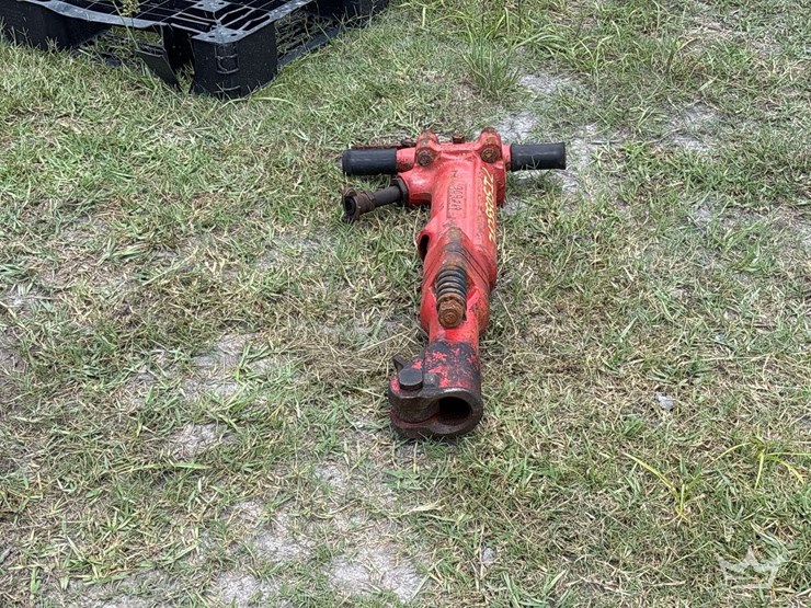2021-mpt-tpb90-118-90lb.-air-hammer-image-3