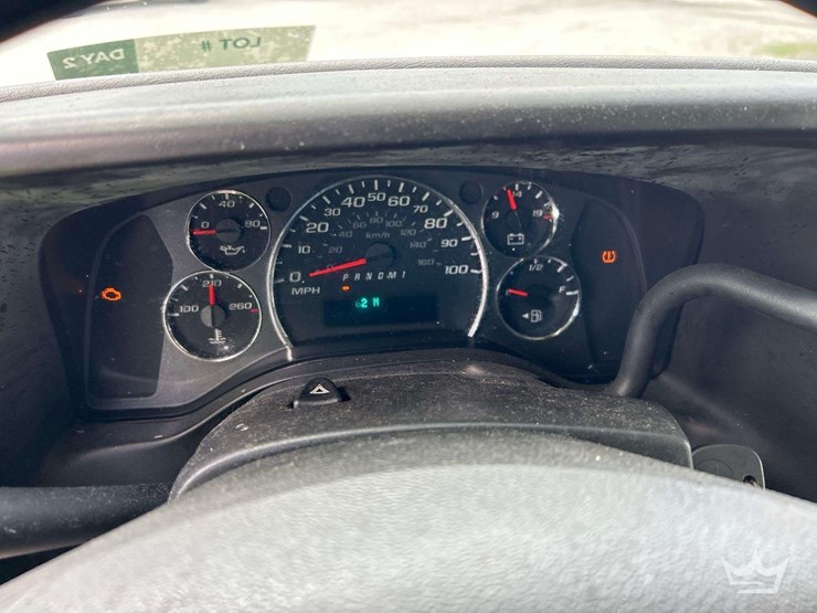 2012-chevrolet-express-2500-image-12