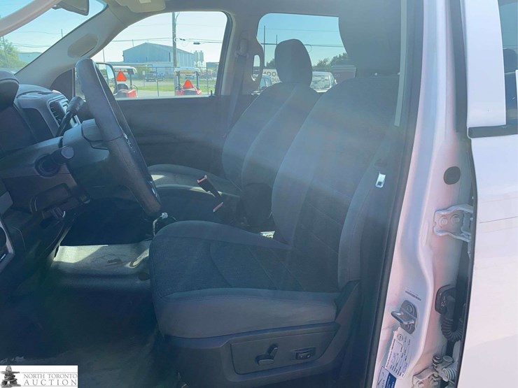 2016-dodge-1500-image-11